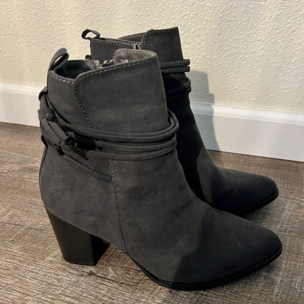 Maurice’s boots